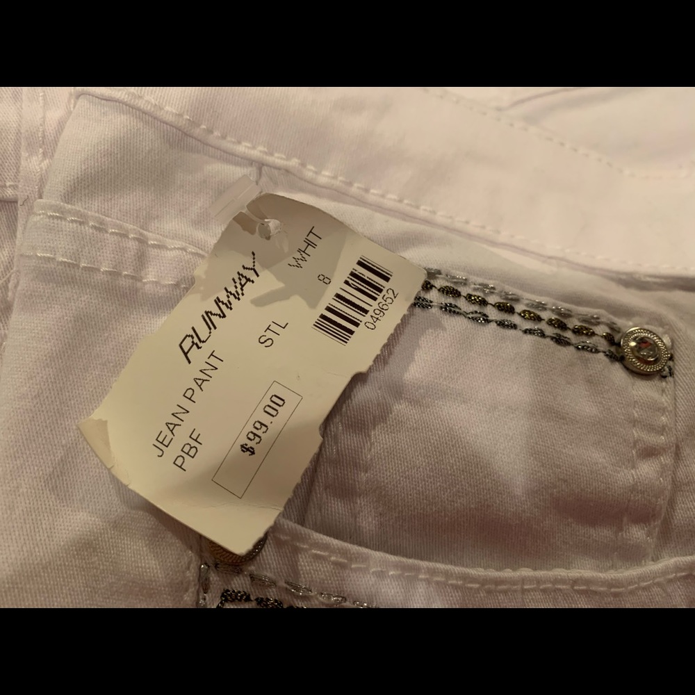 NWT Runway Jeans 👖 Pants White Catwalk 28” Z08